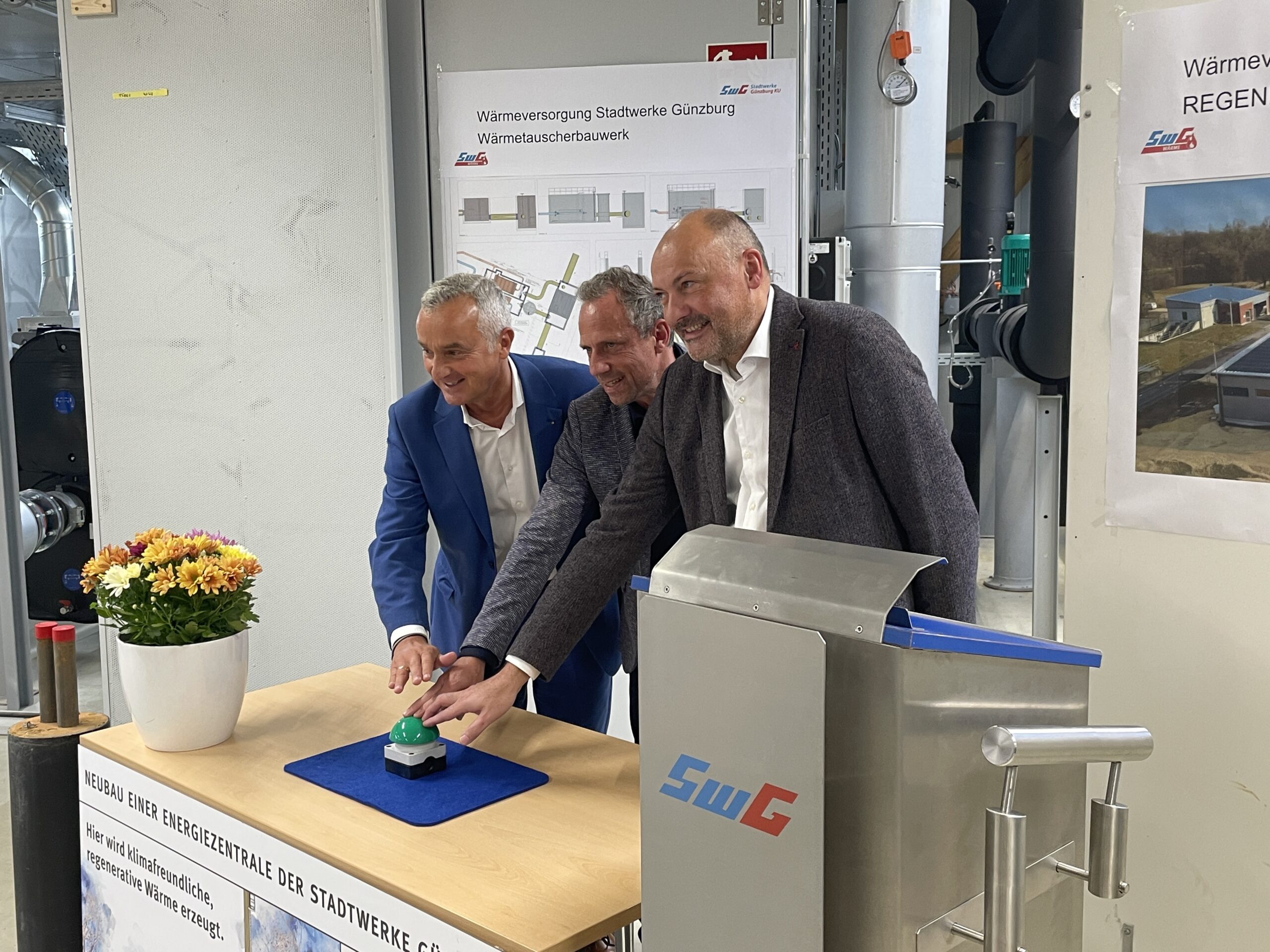 Abwasser als Wärmelieferant: Umweltminister Glauber lobt Günzburger Energiepolitik