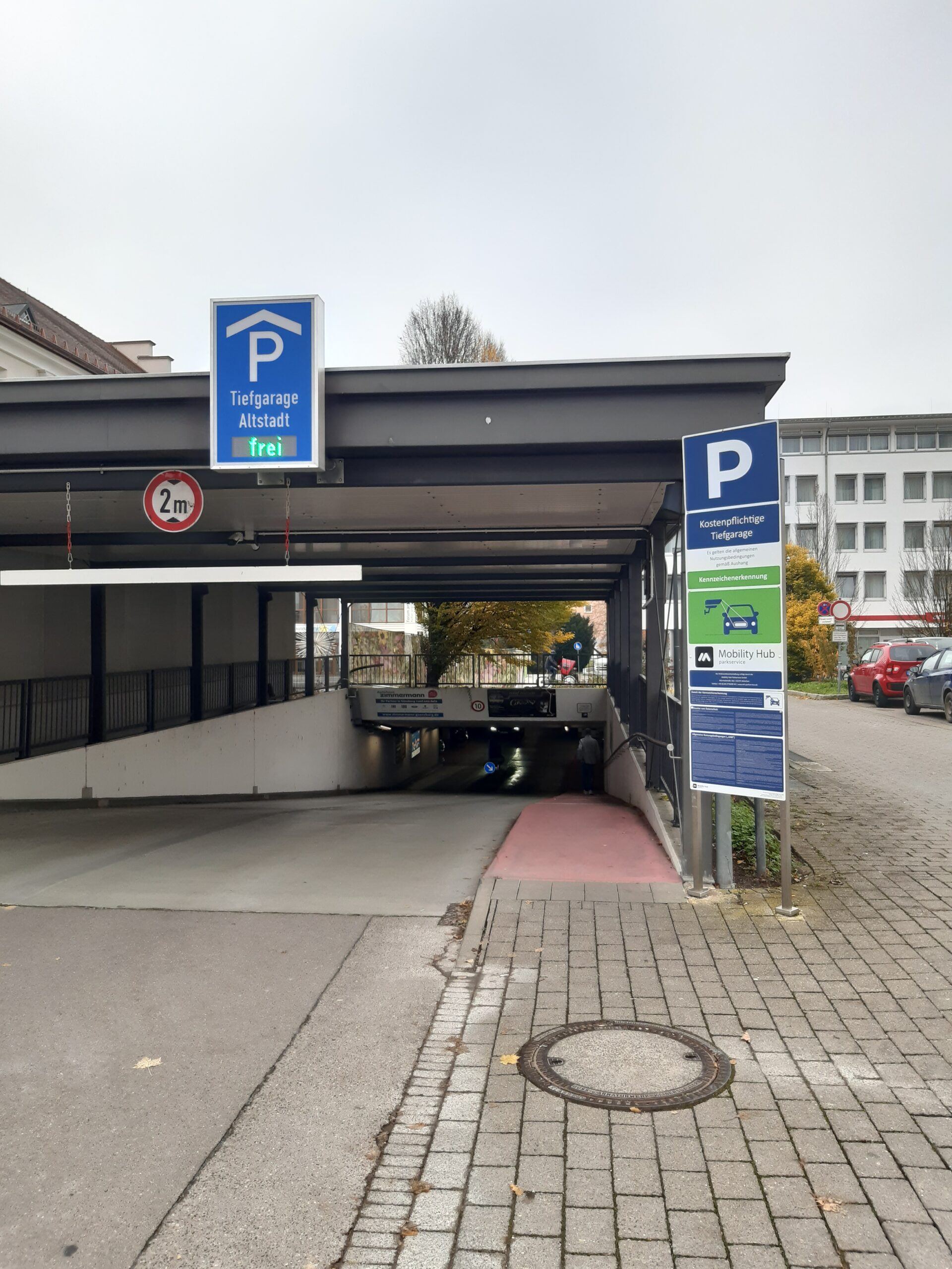Kostenfreies Parken in Parkhaus und Tiefgarage